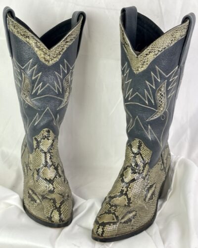 19 of 163 EXTRAORDINARY CONDITION Custom, Woman’s Cowboy Boots