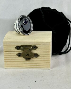 Mint ,Oversized Sterling Silver, Beveled Onyx, Purple Amethyst Ring, Size 7