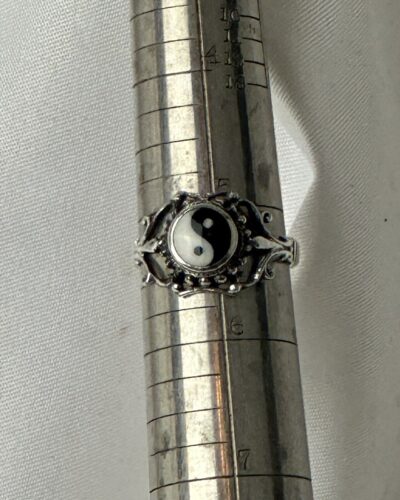Sterling Silver Women’s ‘Chi’ ring for absolute balance. - Image 9